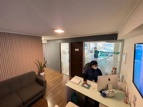 Interior de la clínica dental Bienestar Dental en Providencia