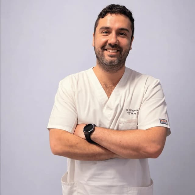 Especialista dental en Bienestar Dental Providencia